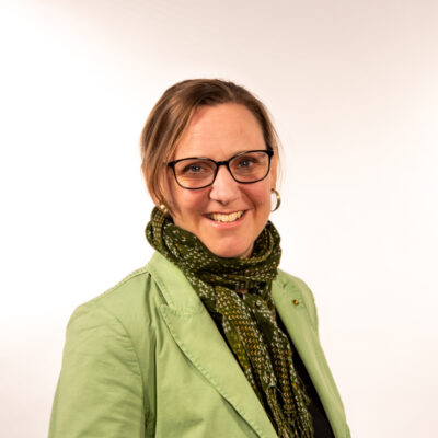 Portraitfoto von Andrea Gut, Referentin für Umwelt und Nachhaltigkeit